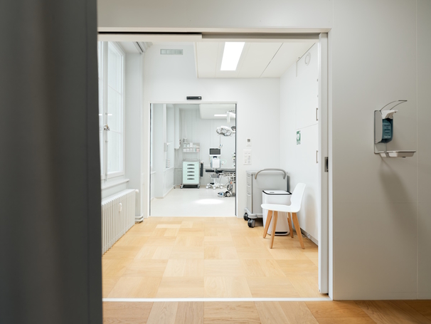 praxis-17-plastische-chirurgie-bern-dr-kiermeir.jpg 